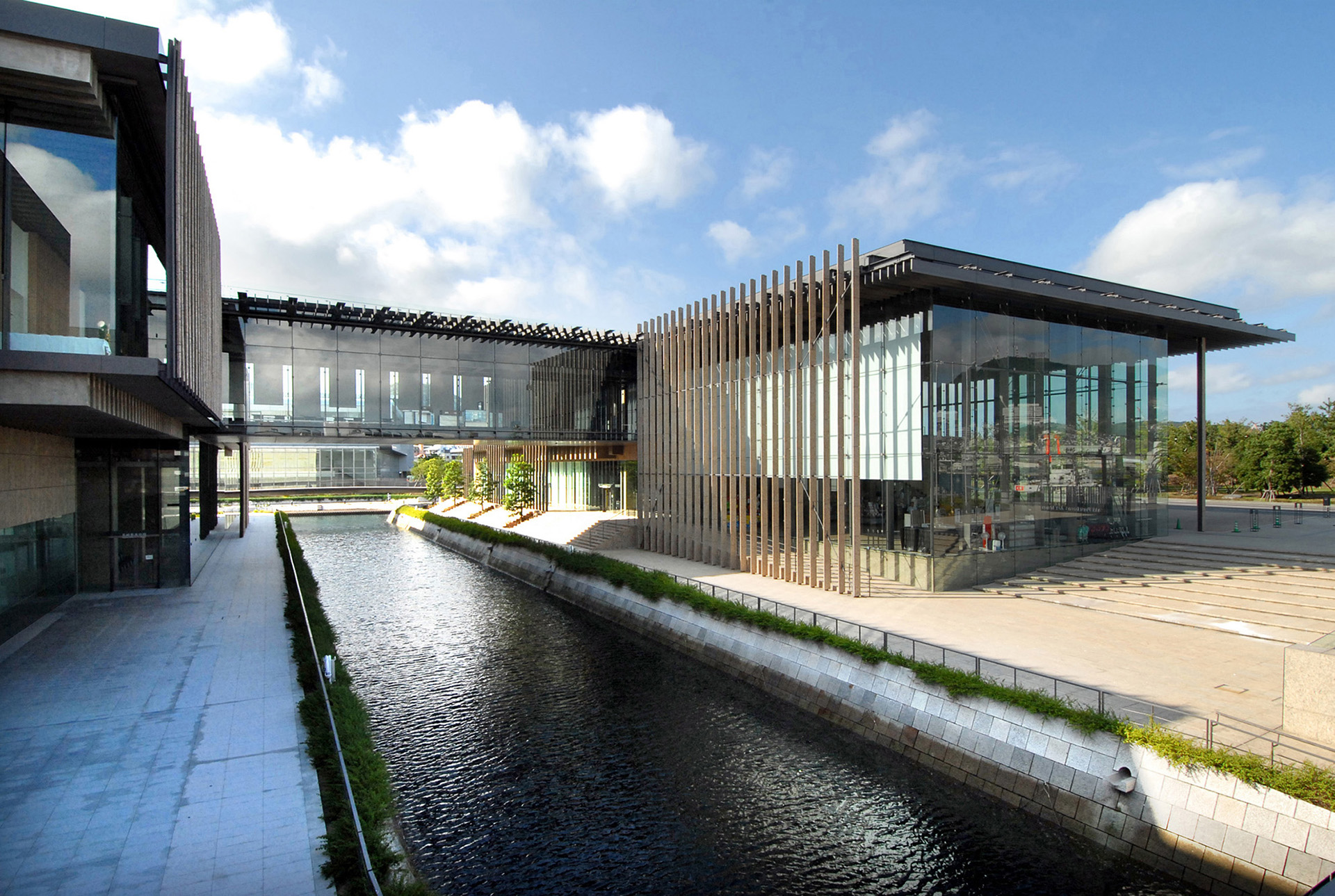 せんだいメディアテーク